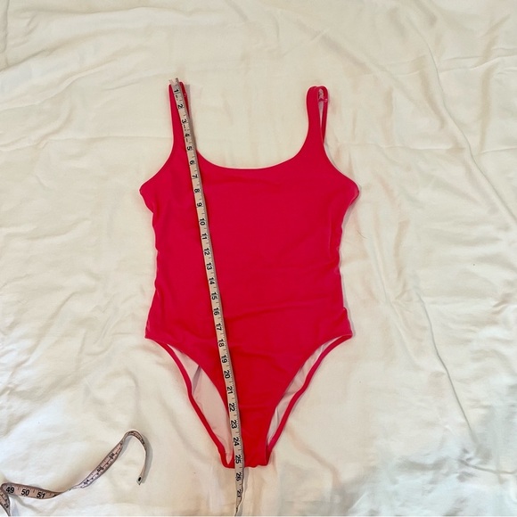 VS HOT PINK 90s Minimalist Scoop Back Solid One Piece Swimsuit - Picture 3 of 7